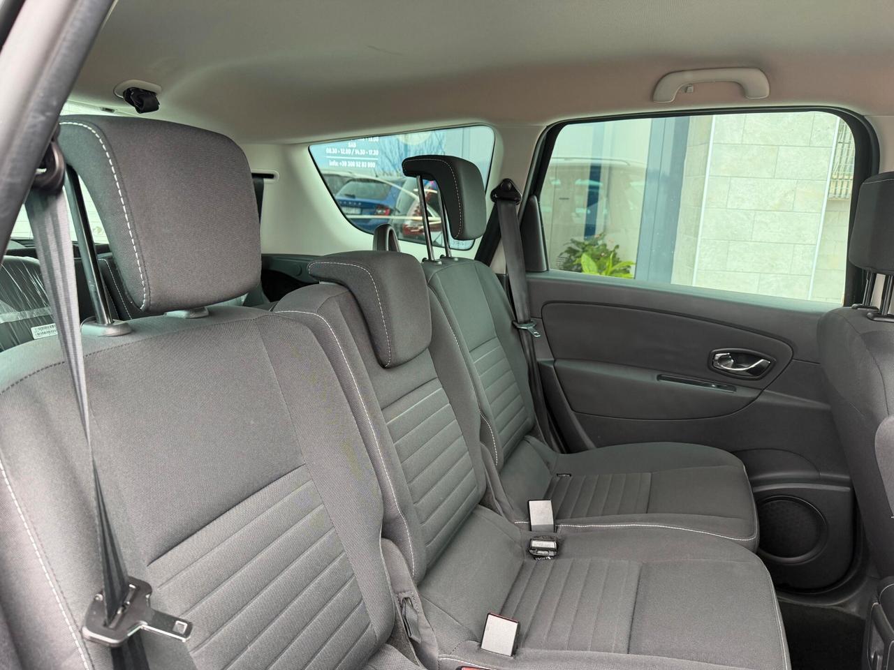 Renault Scenic 1.6 Diesel 7 posti Neopatentati