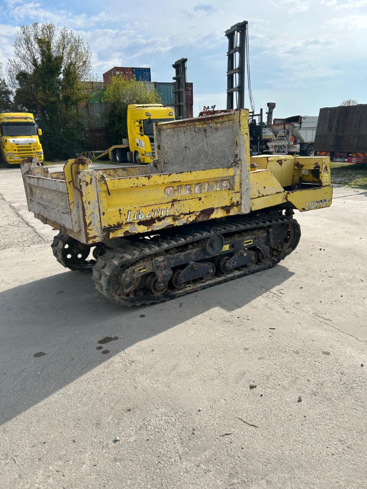 Dumper yanmar