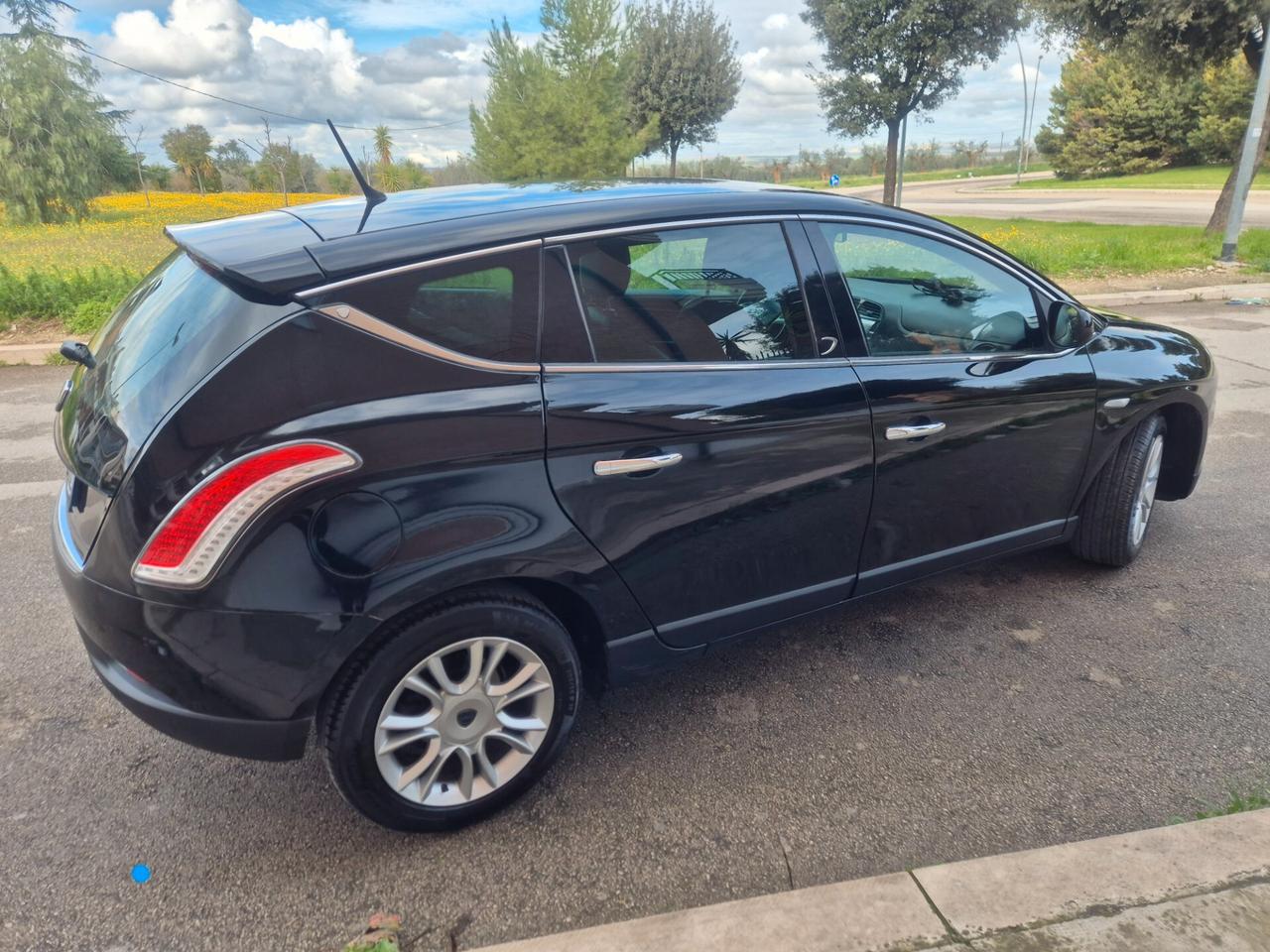 Lancia Delta 1.6 MJT 120cv Business 2014