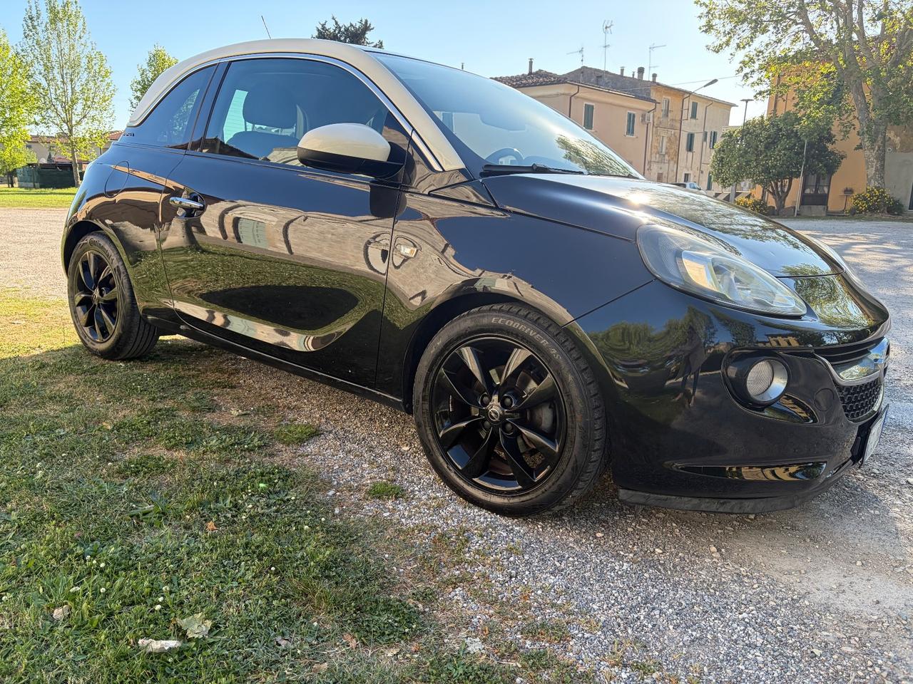 OPEL ADAM 1.2 benz limited edition