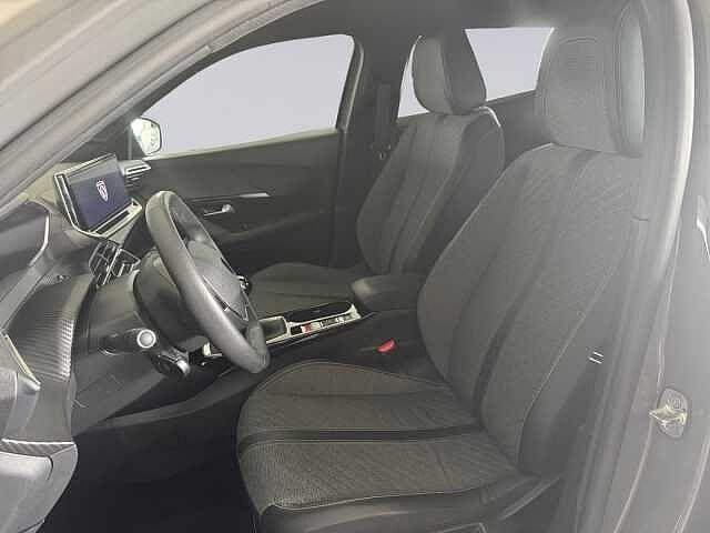 Peugeot 2008 1.2 PureTech 100 CV Allure