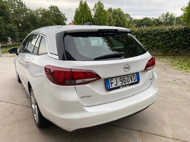 Opel Astra 1.6 CDTi 136CV aut. Sports Tourer Innovation
