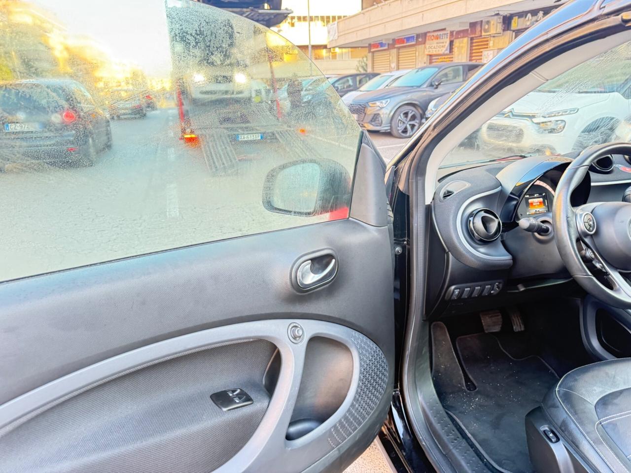 Smart ForTwo 90 0.9 T twinamic cabrio Prime LED NAVI KAMERA PELLE PDC CERCHI 16