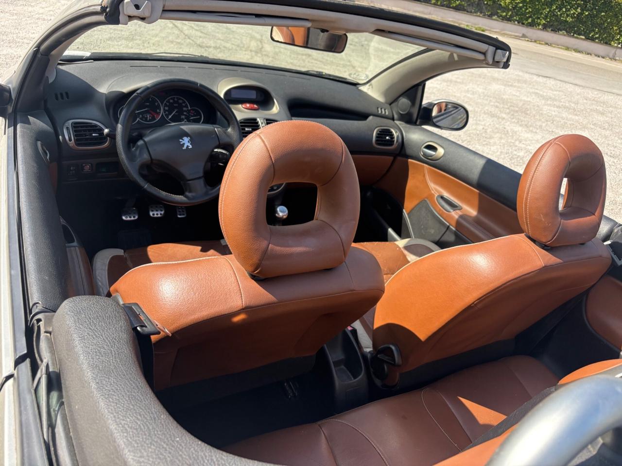 Peugeot 206 1.6 16V CC Enfant Terrible Roland Garros