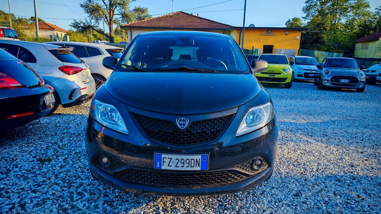 Lancia Ypsilon 1.2 69 CV 5 porte GPL Ecochic Gold