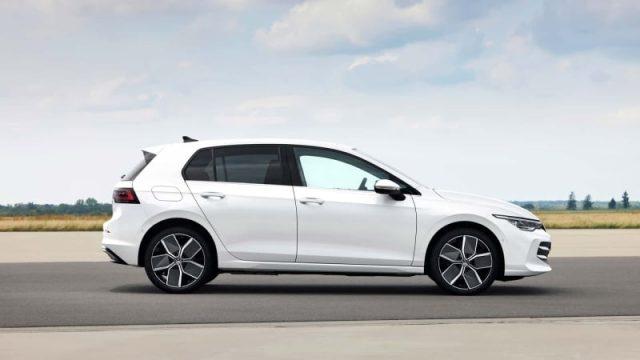 VOLKSWAGEN Golf 1.5 eTSI 150 CV DSG Style