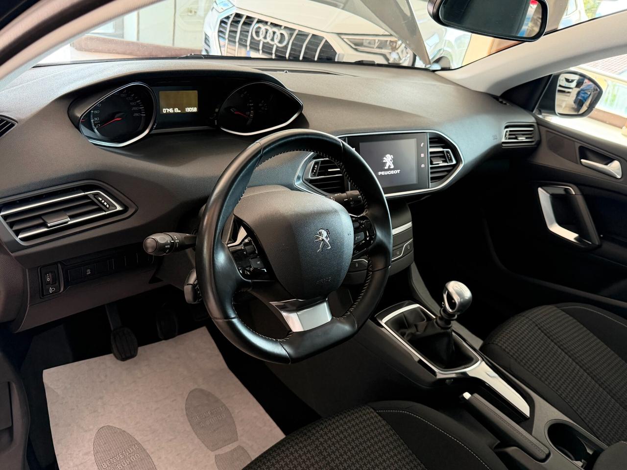 Peugeot 308 1.5 BLUEHDI 130 cv. 5 porte ACTIVE