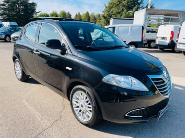 Lancia Ypsilon 1.2 69 CV 5 porte GPL Ecochic Silver NEOPATENTATI