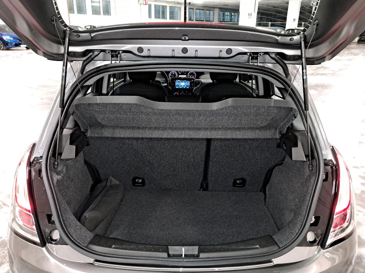 Lancia Ypsilon 1200 69CV Ecochic 5 Porte GPL MY'24 (GT506CC)