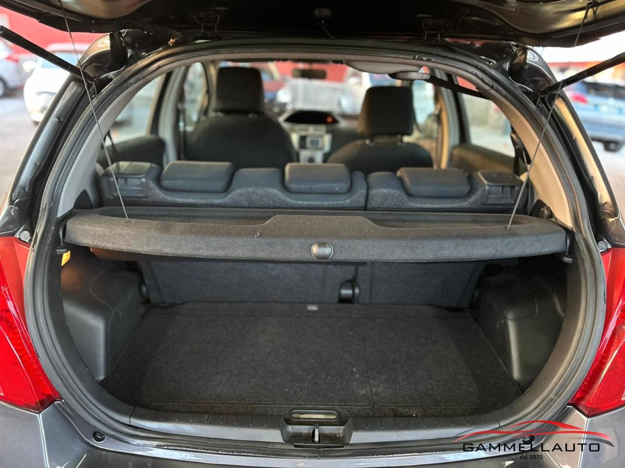 Toyota Yaris 1.4D Navy 90cv