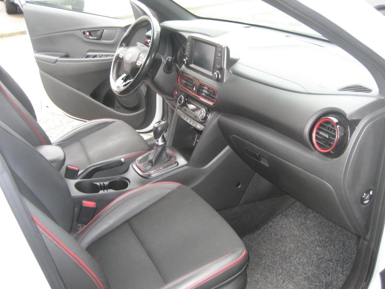 Hyundai Kona 1.0 T-GDI Xpossible