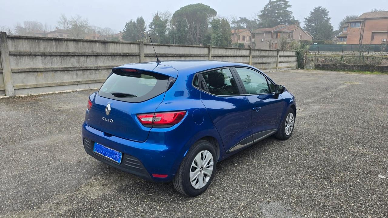 Renault Clio TCe 12V 90 CV GPL 5 porte Moschino Intens