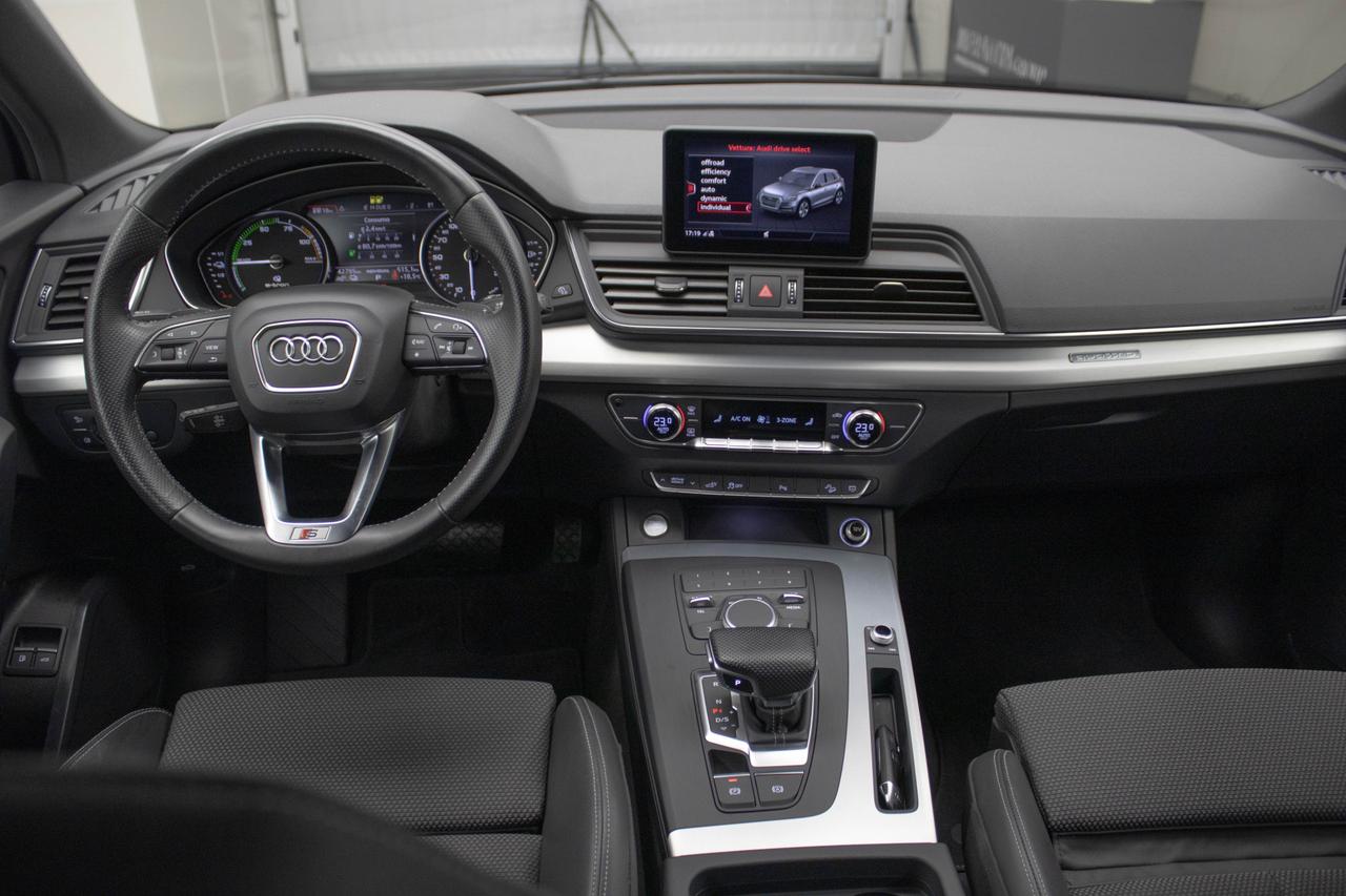 AUDI Q5 55 TFSI E QUATTRO S TRONIC S L