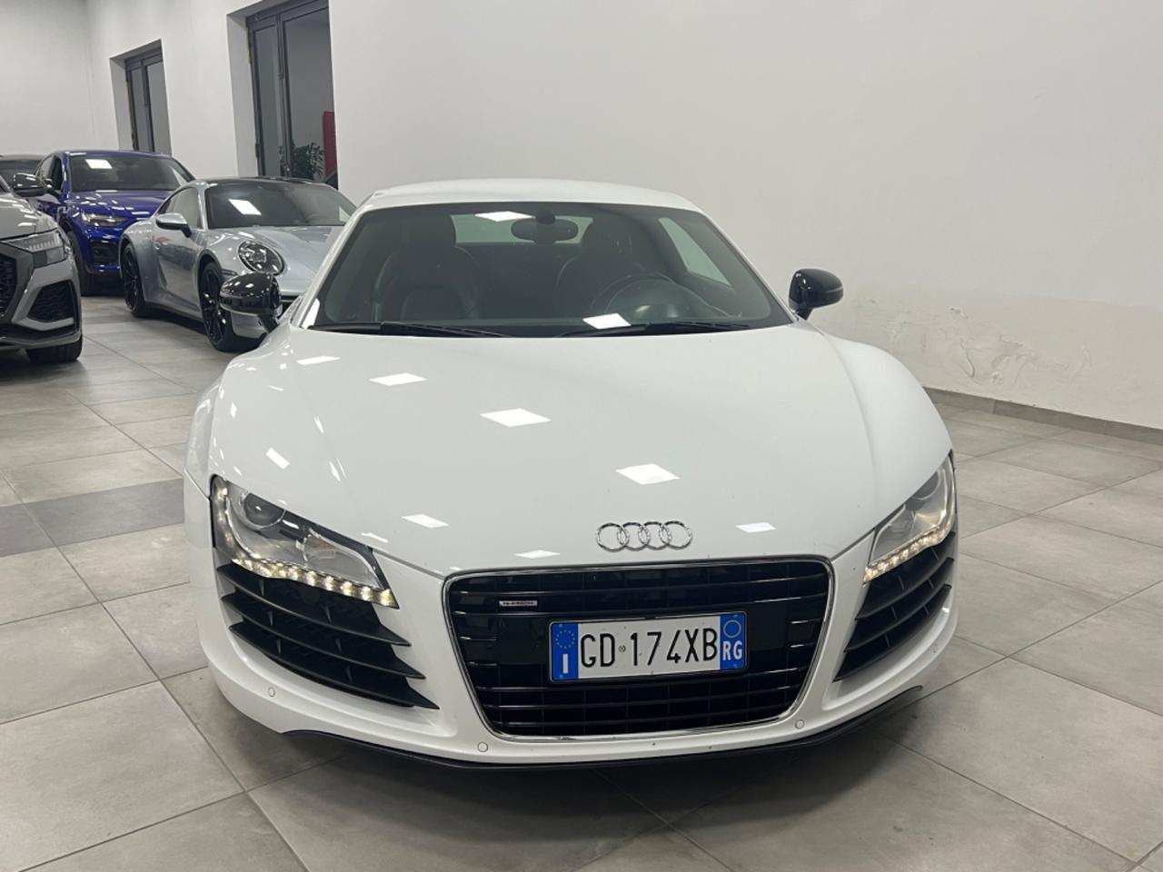 Audi R8 4.2 V8 FSI quattro R tronic - anno 2008 - prezzo €52.900