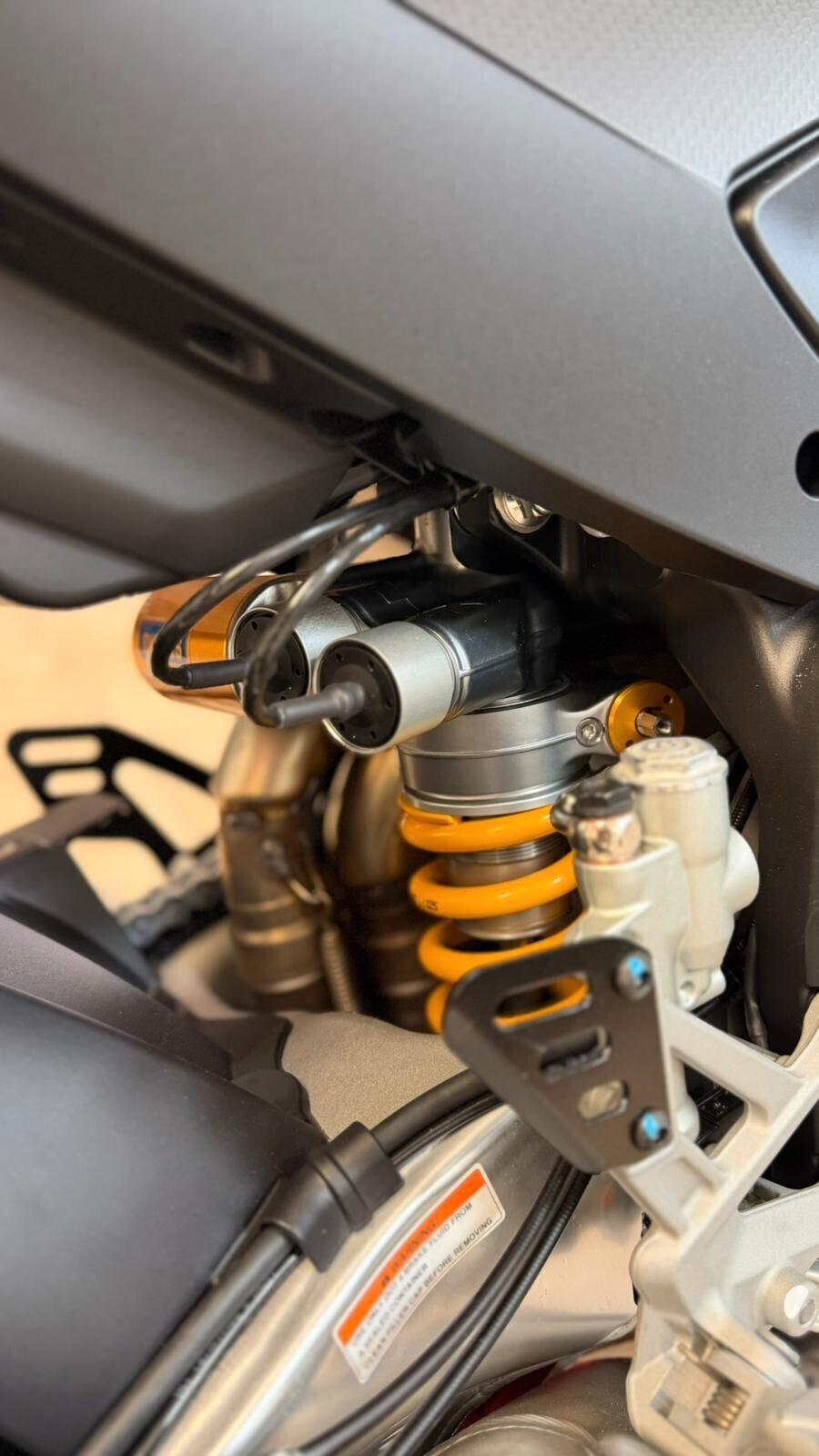APRILIA RSV4 FACTORY 1100 – 220 CV – MY26 – NUOVA