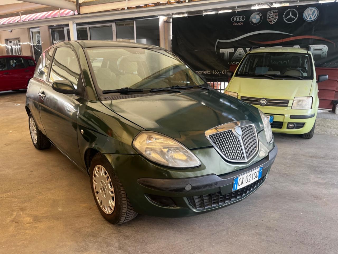 Lancia Ypsilon 1.2 16V Platino
