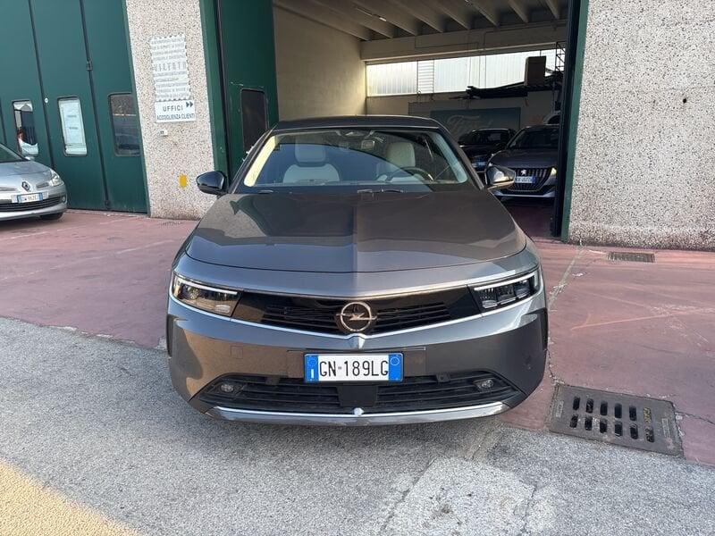 Opel Astra 1.6 Hybrid 180 CV AT8 Elegance