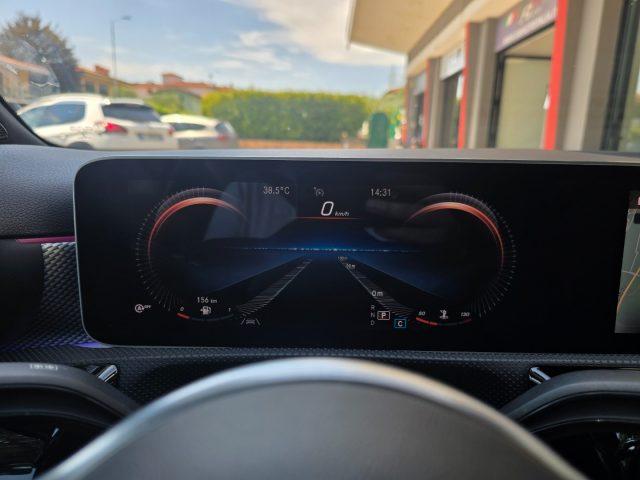 MERCEDES-BENZ A 200 d Automatic LED Ambient 64 MBux Navi NIGHT Pack 18