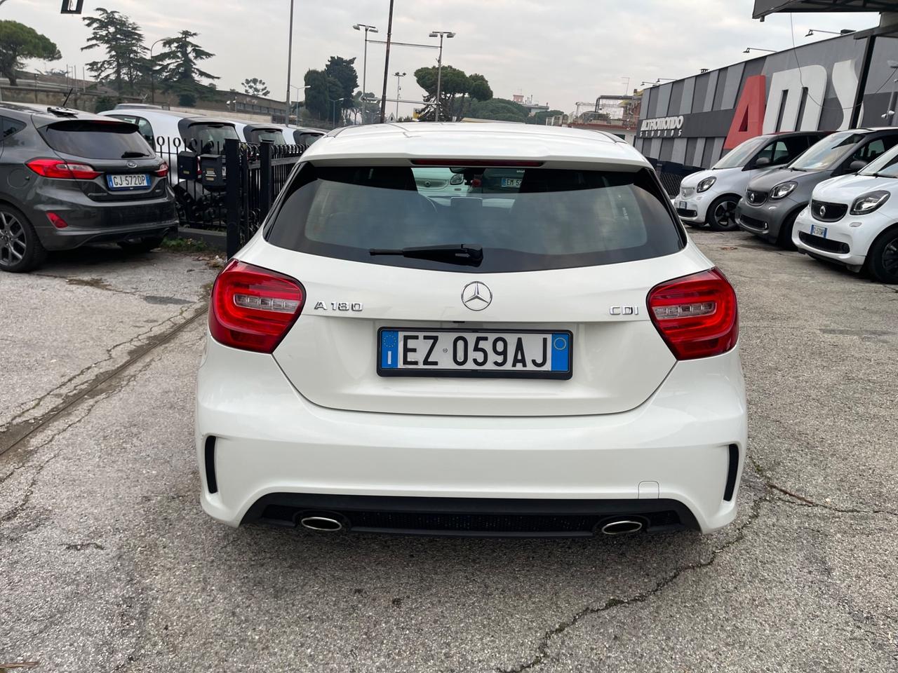 Mercedes-benz A 180 automatica pacchetto amg