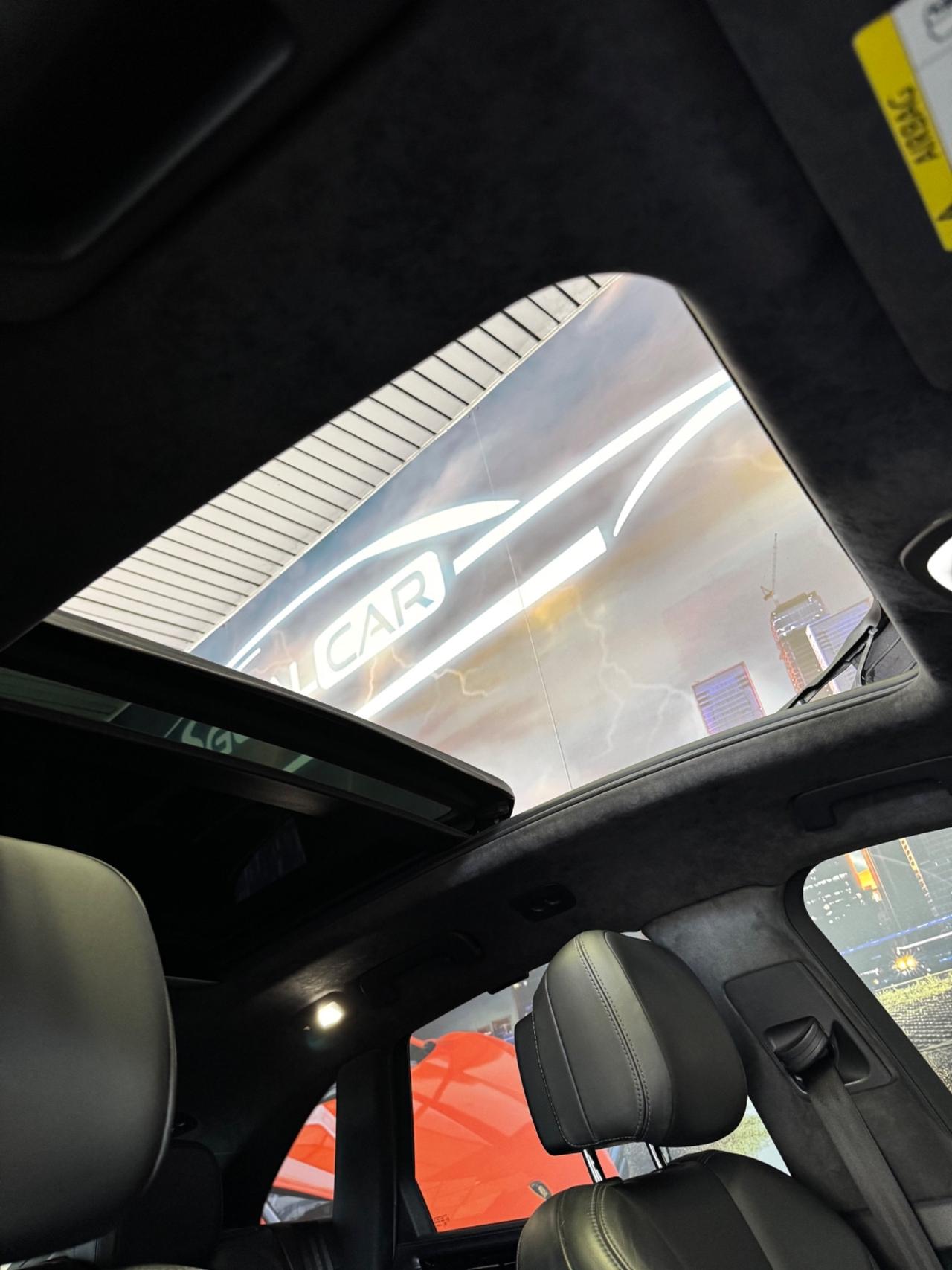 PORSCHE MACAN TURBO 441CV WRAP GRIGIO TETTO OK PERMUTE GARANZIA 2 ANNI