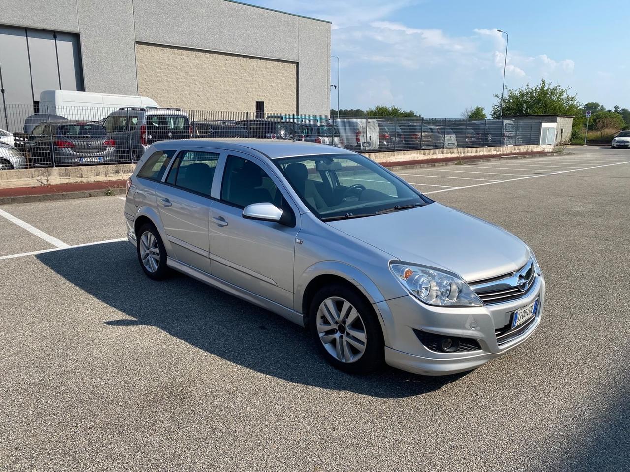Opel Astra 1.6 16V VVT Station Wagon Cosmo