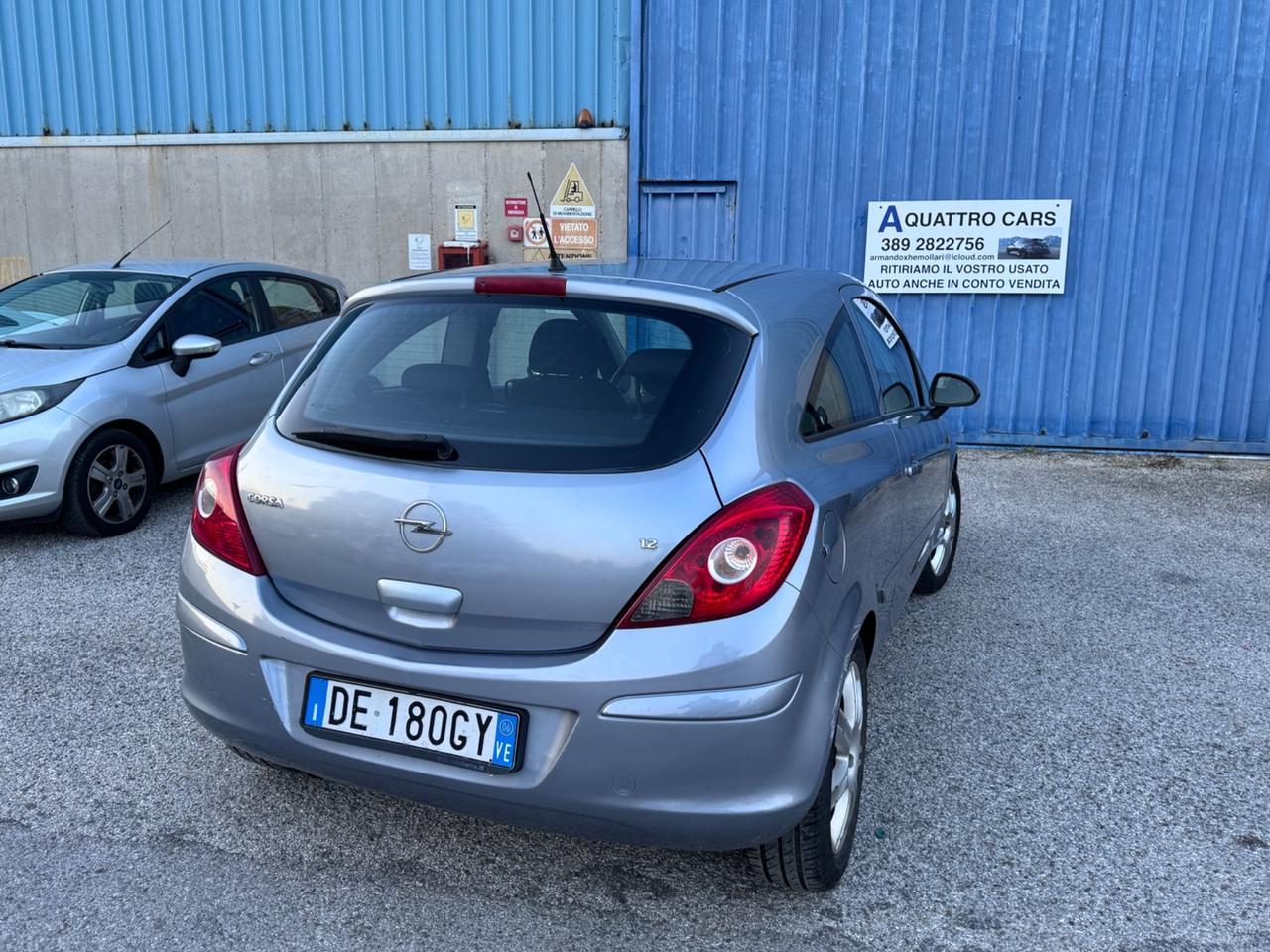 Opel Corsa 1.2 3 porte Club