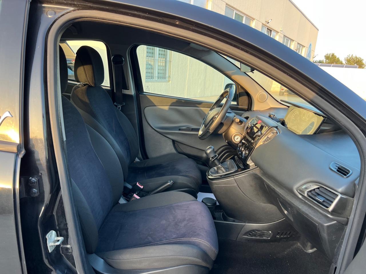 Lancia Ypsilon 1.2 69CV “65 Mila Km” 2014
