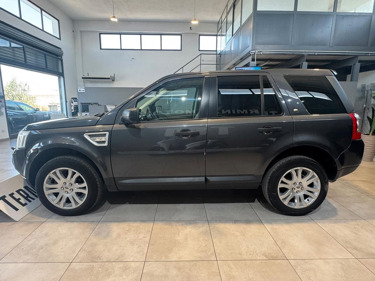 Land Rover Freelander 2.2 TD4 S.W. SE