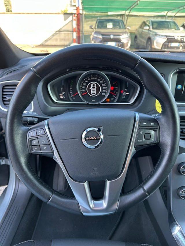 VOLVO V40 D2 Kinetic