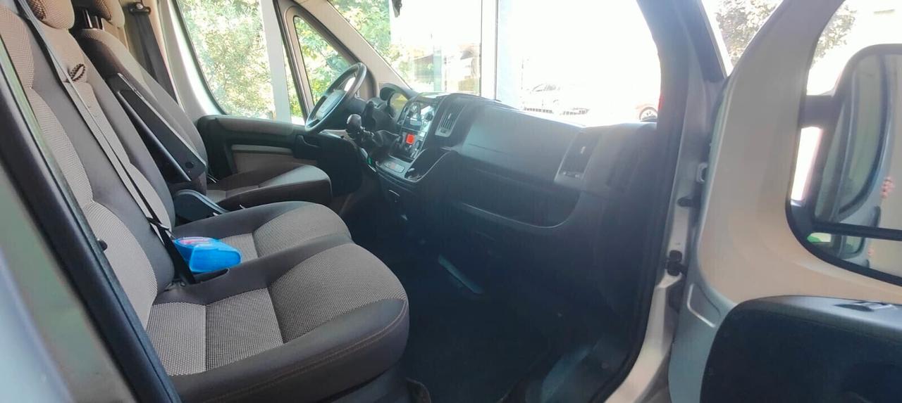 Peugeot Boxer 333 2.0 BlueHDi/130CV FAP PM-TM Combi Comfort