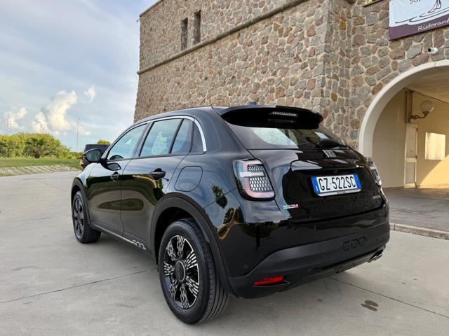 FIAT 600 HYBRID 145CV DCT MHEV+NAVI+RCAM+2PDC+LED