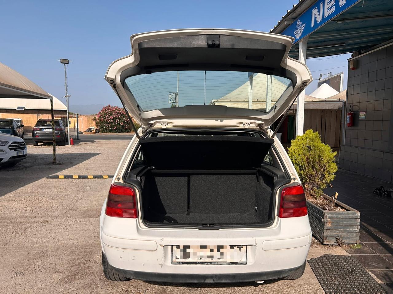 Volkswagen Golf 1.8 cat 5 porte Highline