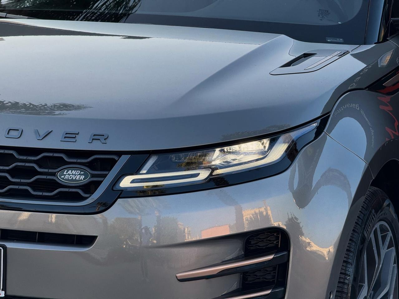 Range Rover Evoque 2.0d i4 MHEV R-Dynamic SE 180CV