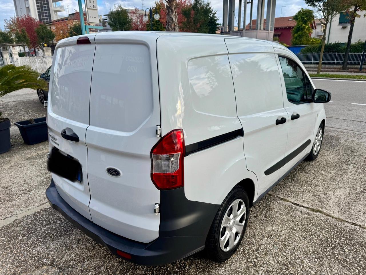 Ford Transit Courier 1.5 TDCi 75CV (PERMUTO)