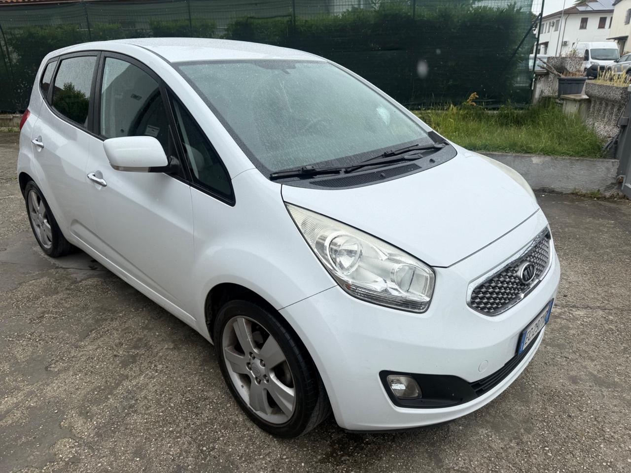Kia Venga 1.6 CRDi DIESEL FULL OPT POCHI KM NEOPATE