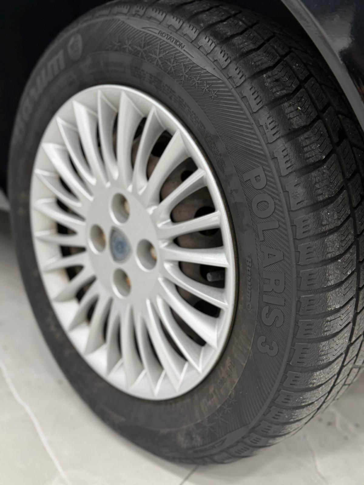 Lancia Y Restyling 1.2cc 2010