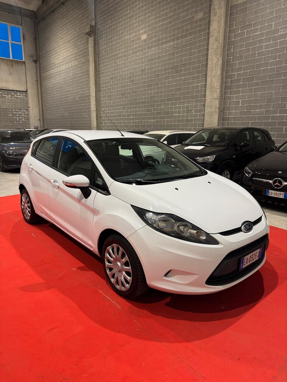 Ford Fiesta 1.4 5 porte Bz.- GPL Titanium