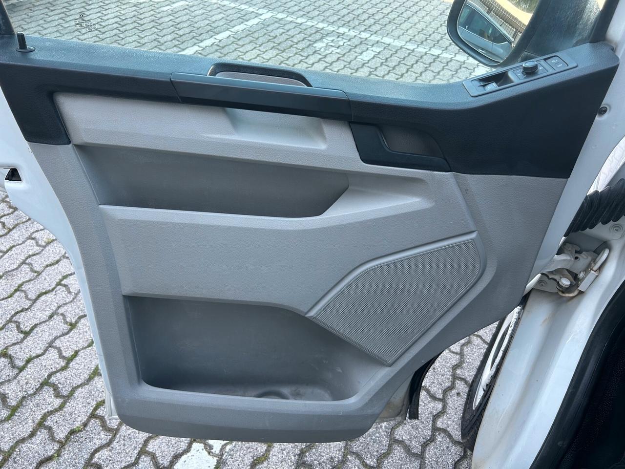 Volkswagen T6 Multivan Transporter 2.0 tdi 102cv 9 P.ti