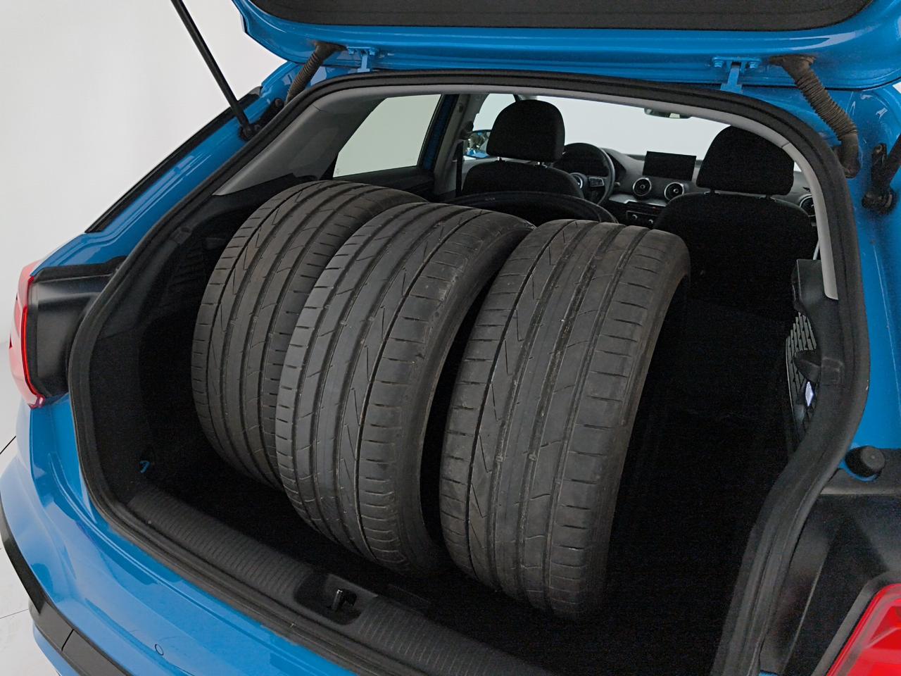 Audi Q2 35 1.5 tfsi Identity Black