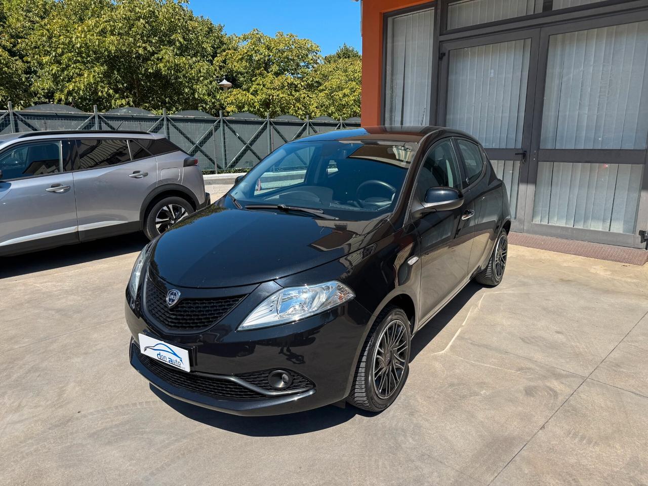 Lancia Ypsilon 1.0 FireFly 5 porte S&S Hybrid Ecochic Gold