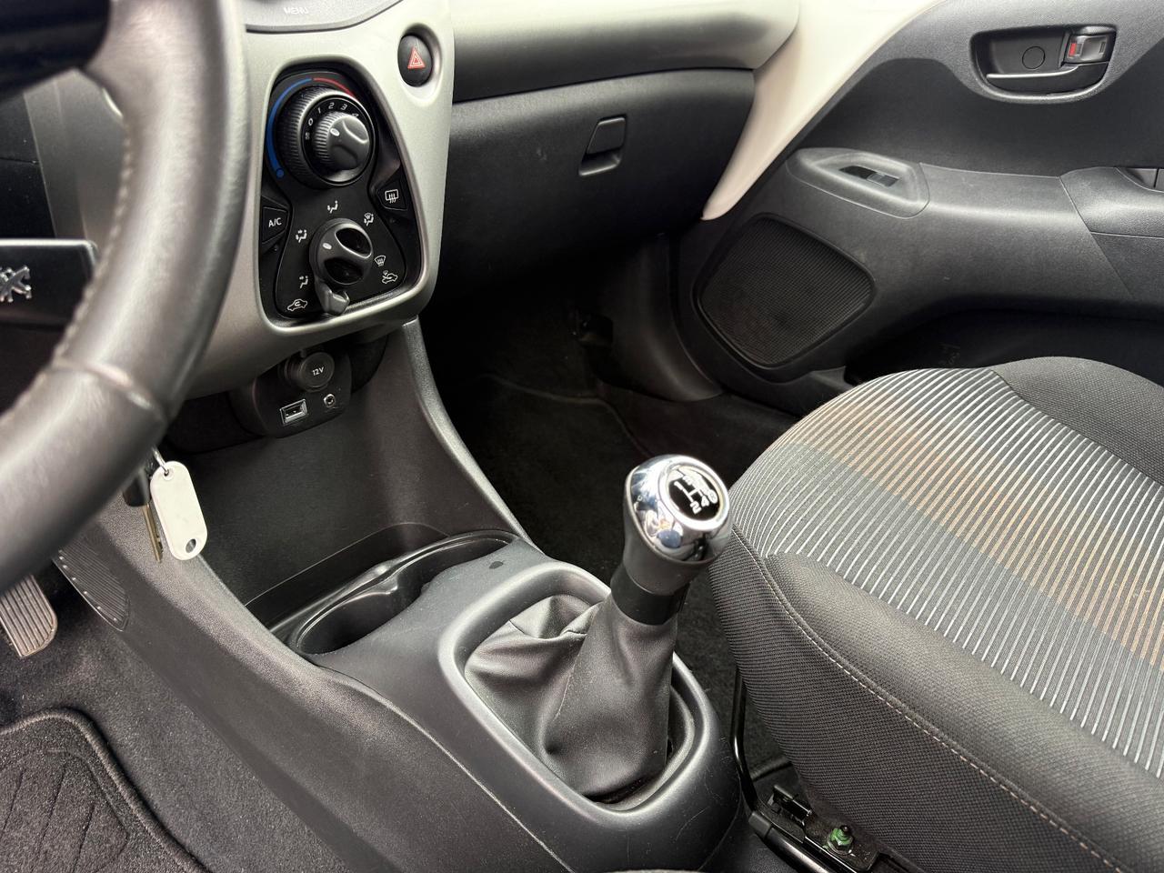 Peugeot 108 VTi 68 5 porte Allure CabrioPDC