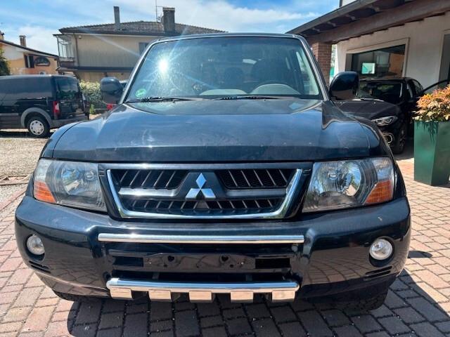 Mitsubishi Pajero 3.2 DI-D 16V 3p. Intense