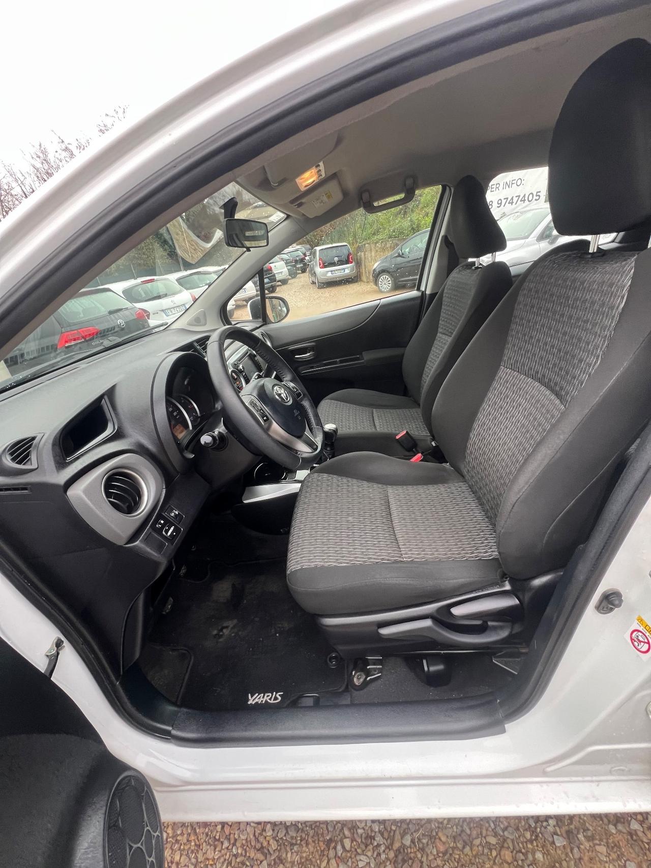 Toyota Yaris 1.0 5 porte