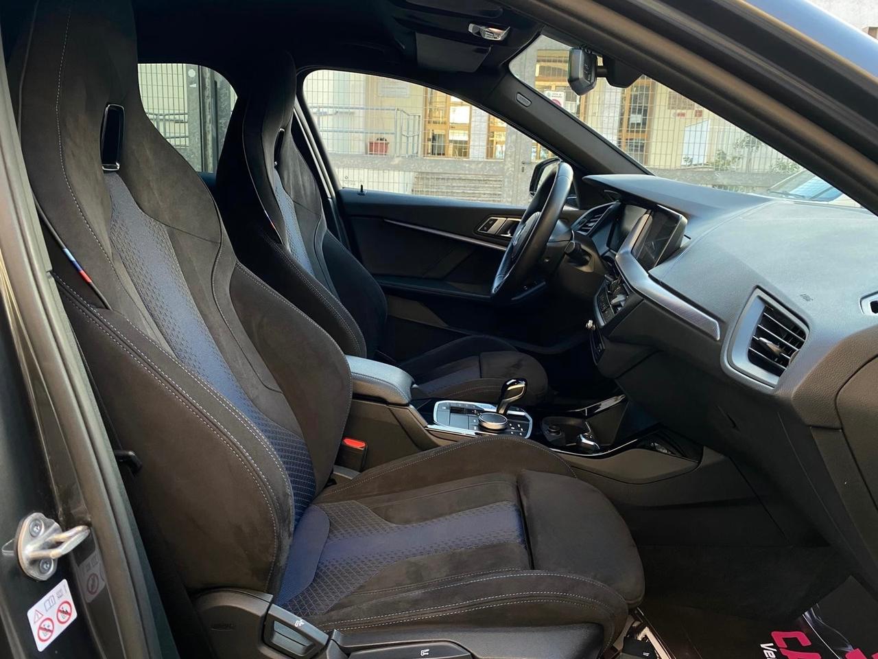 BMW 118 D MSPORT Navy 2021