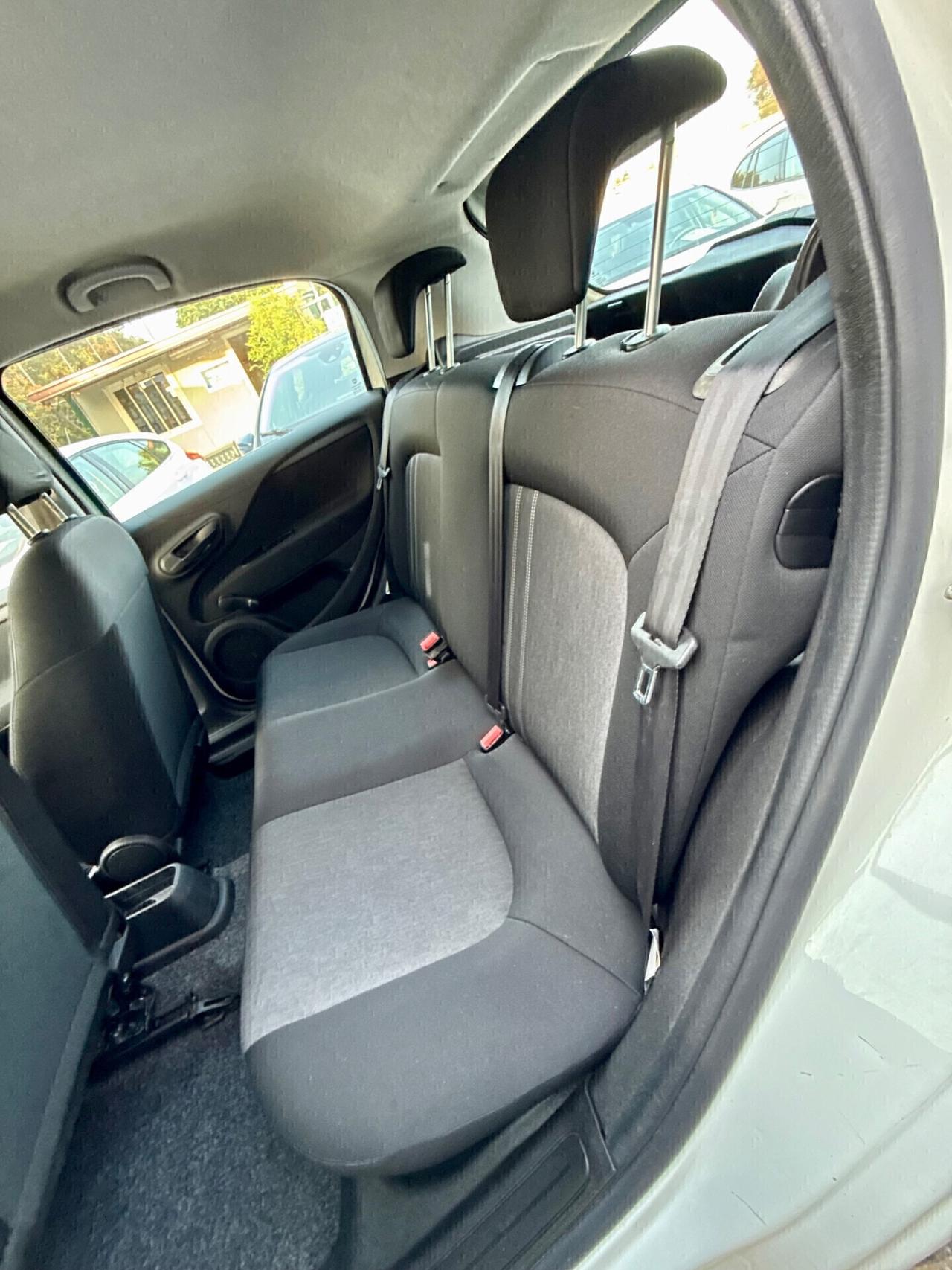 Fiat Punto 1.4 8V 5 porte Natural Power Lounge,CLIMA,Radio,Ecc.