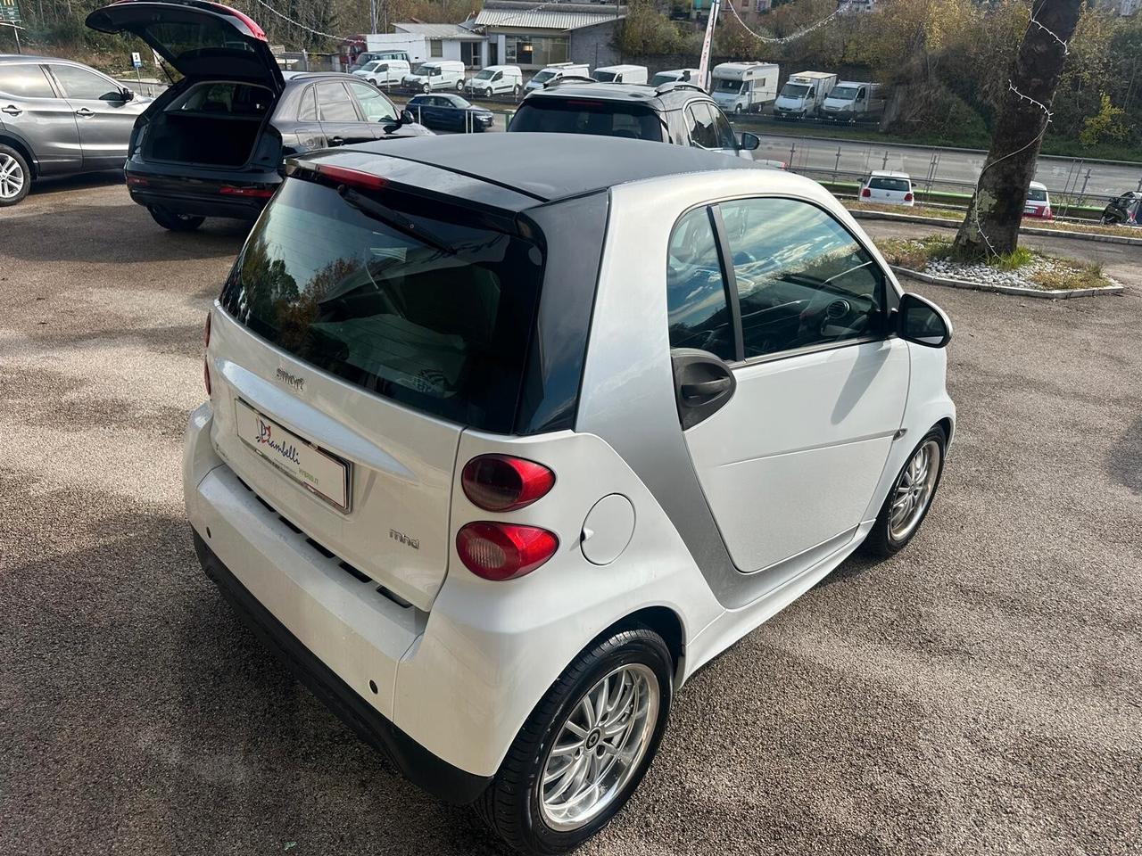 Smart ForTwo 1000 45 kW MHD coupé pure Teen II NEOPATENTATI