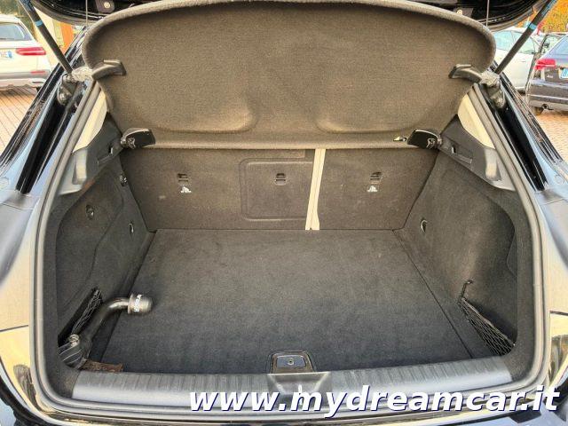 MERCEDES-BENZ GLA 200 d Automatic Sport