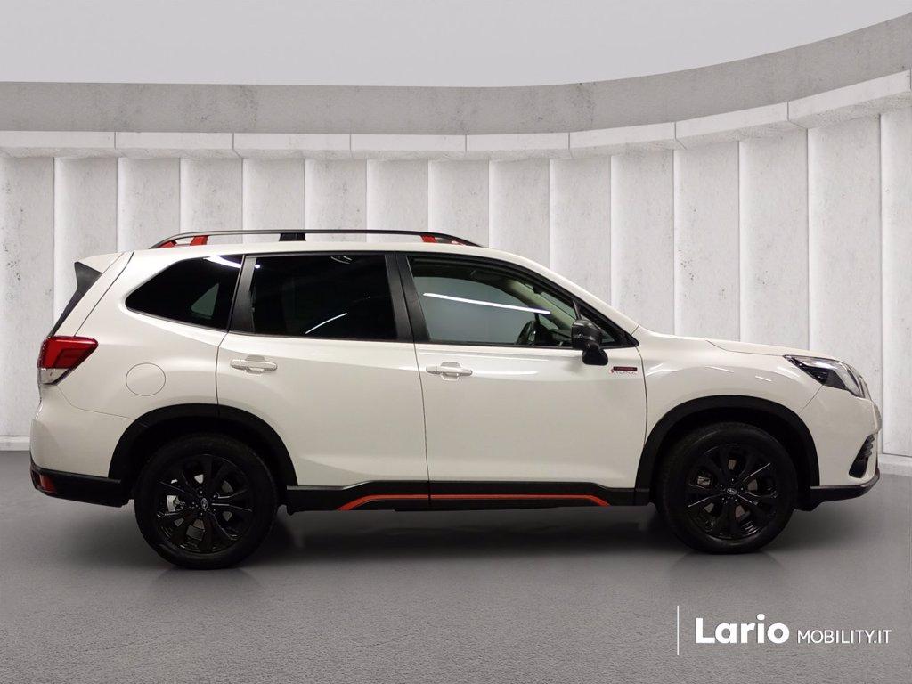 SUBARU Forester 2.0i e-boxer 4dventure lineartronic del 2024