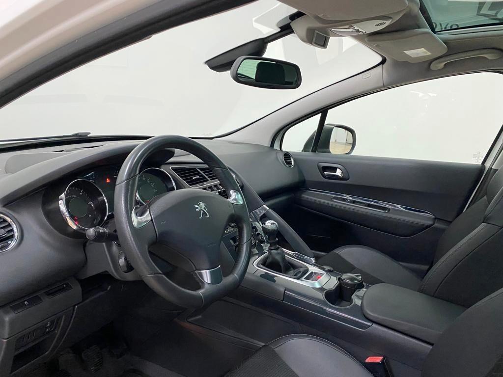 Peugeot 3008 1.6 HDi 115CV Allure