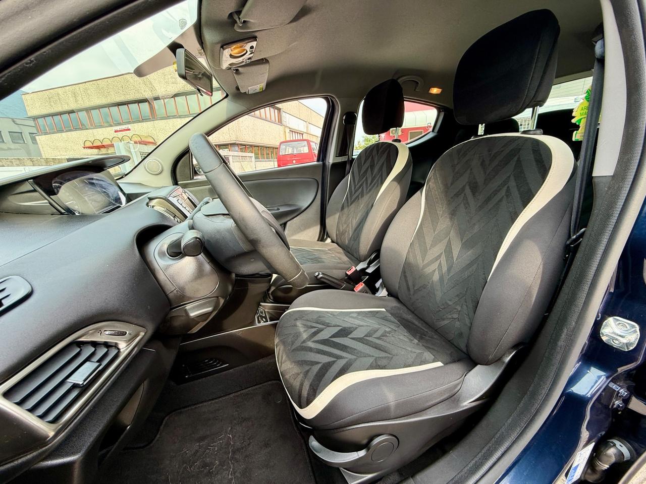 Lancia Ypsilon 1.2 69 CV 5 porte Platinum 104.000Km FULL